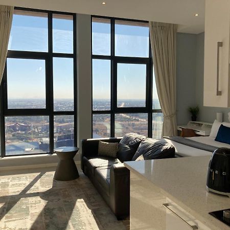 Urban Awe Apartment-Itowers 23Rd Floor Gaborone Dış mekan fotoğraf