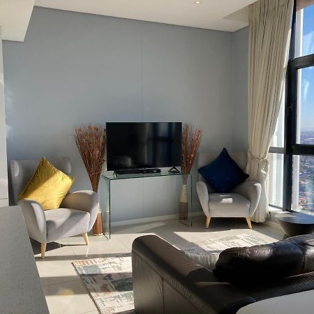 Urban Awe Apartment-Itowers 23Rd Floor Gaborone Dış mekan fotoğraf