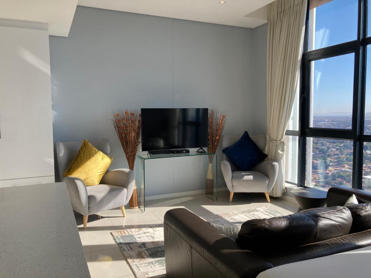 Urban Awe Apartment-Itowers 23Rd Floor Gaborone Dış mekan fotoğraf