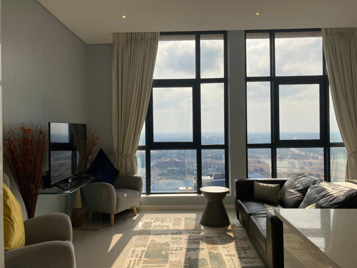 Urban Awe Apartment-Itowers 23Rd Floor Gaborone Dış mekan fotoğraf