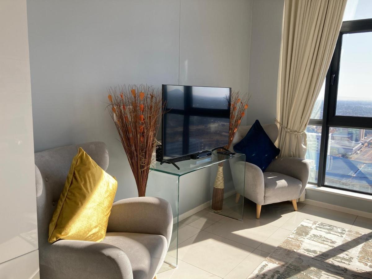 Urban Awe Apartment-Itowers 23Rd Floor Gaborone Dış mekan fotoğraf
