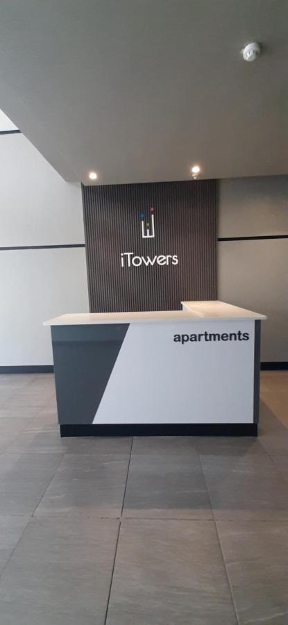 Urban Awe Apartment-Itowers 23Rd Floor Gaborone Dış mekan fotoğraf