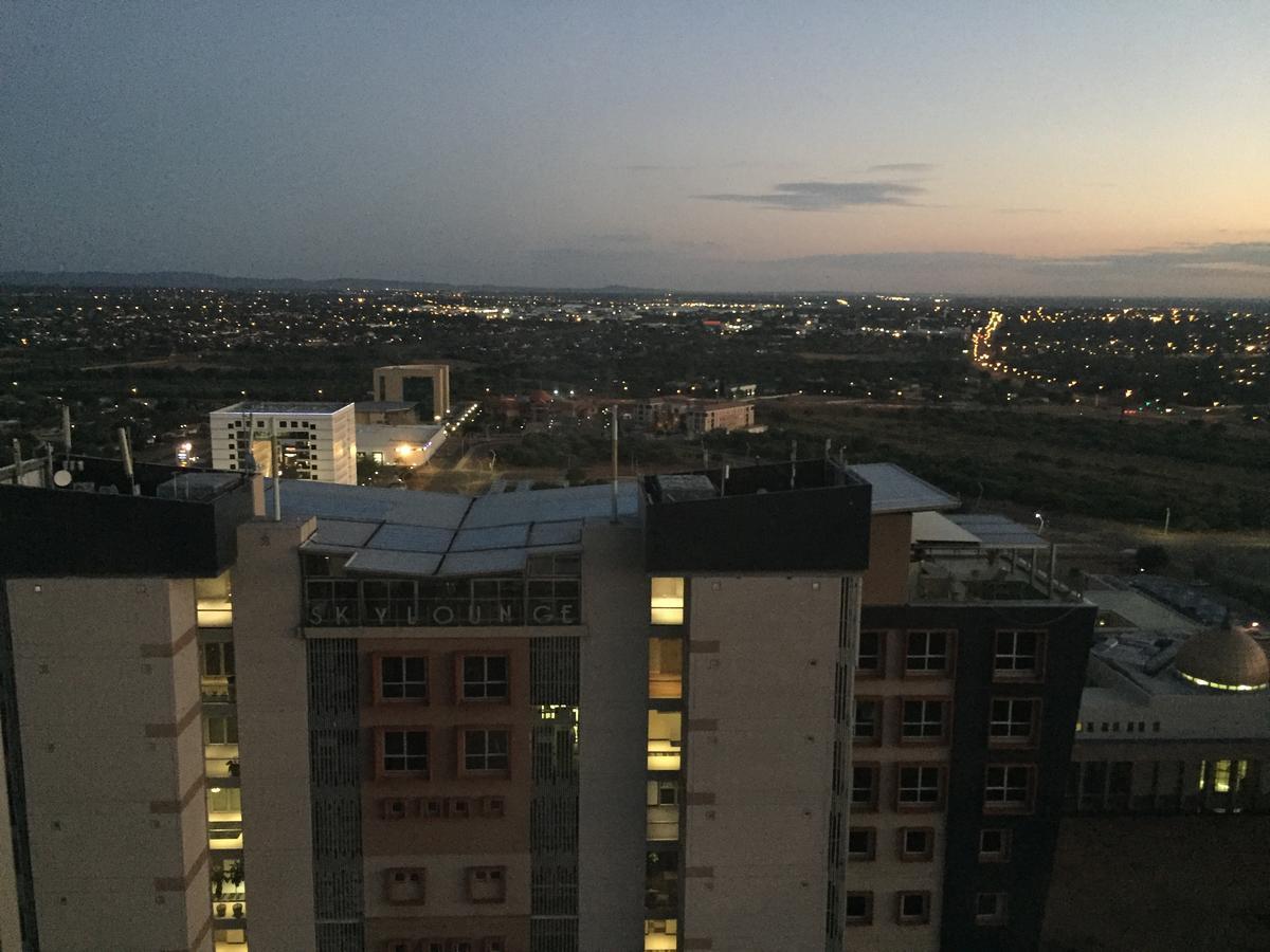Urban Awe Apartment-Itowers 23Rd Floor Gaborone Dış mekan fotoğraf